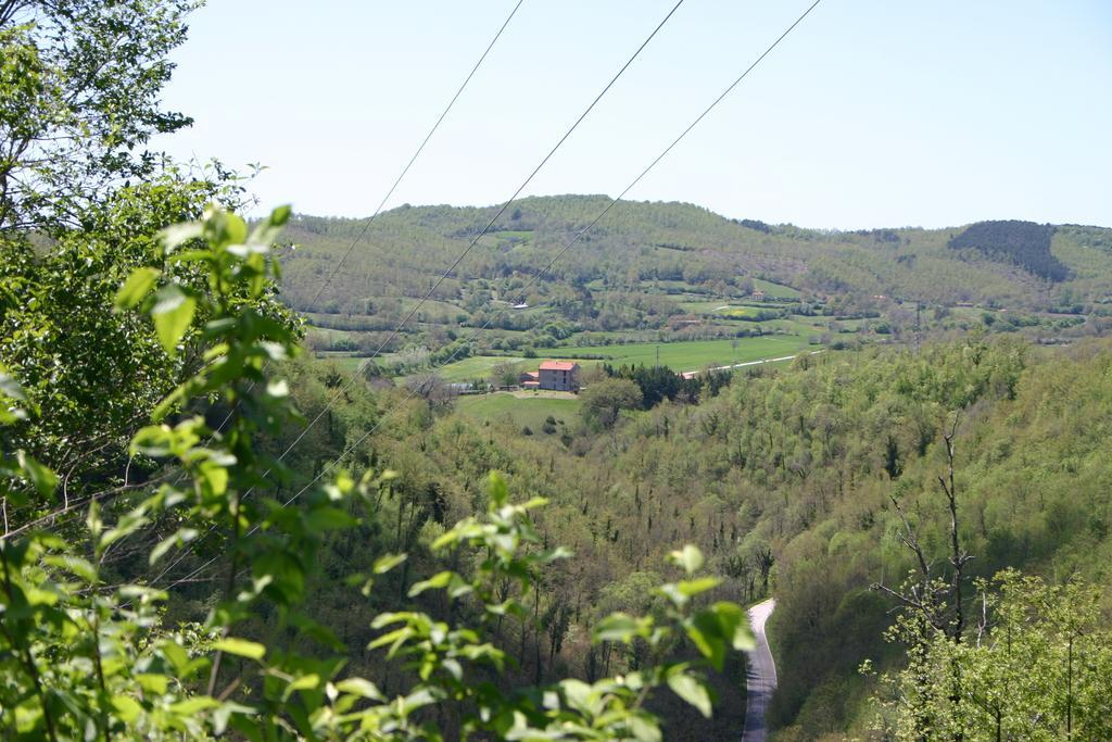Il Poggiolo Villa Montieri Luaran gambar